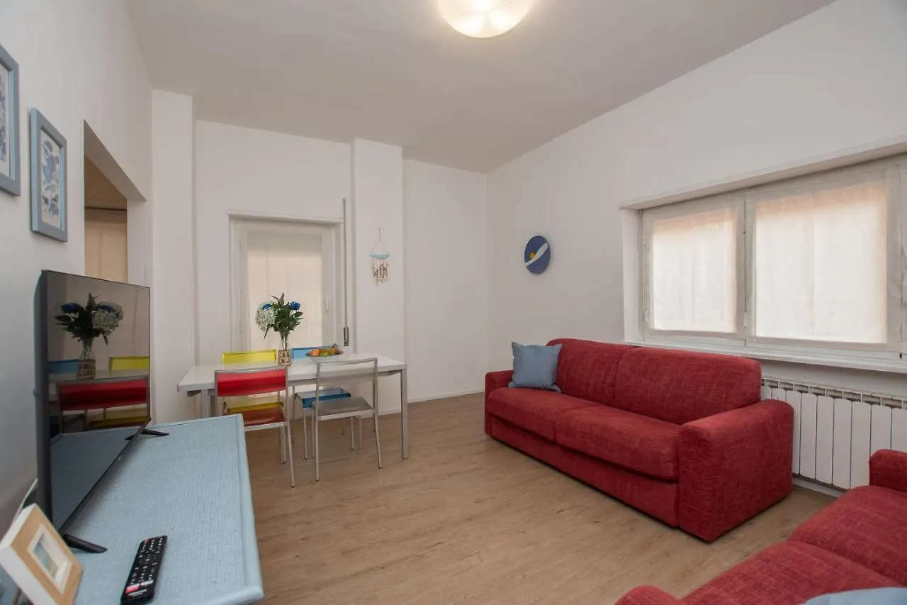 Appartamento di 65 mq. a 50 metri dal mare Albissola Marina 0*,  Italia